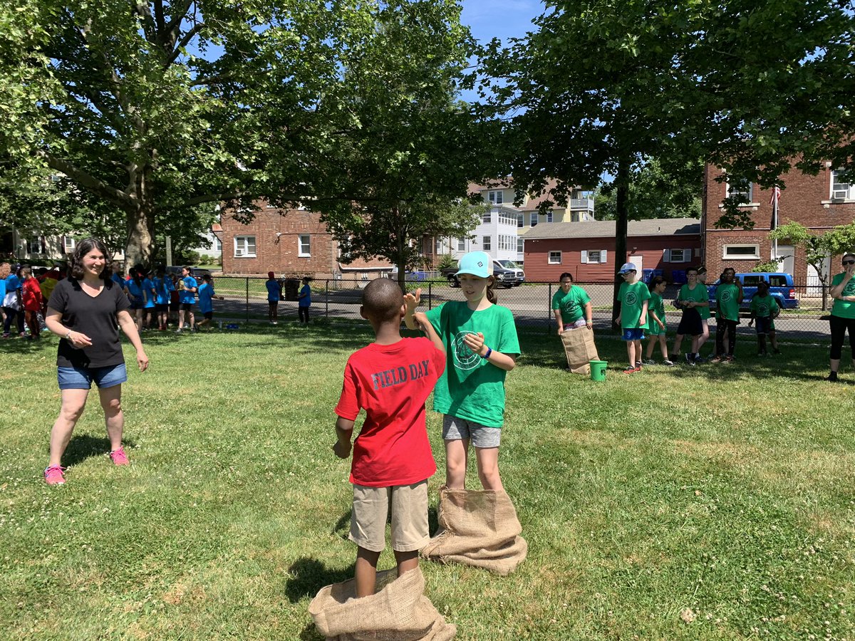 AmandaAmtmanis's tweet photo. Port of Call #OceansofFun #FieldDay @MacdSchool @mps_HPE https://t.co/FKDQel48oA