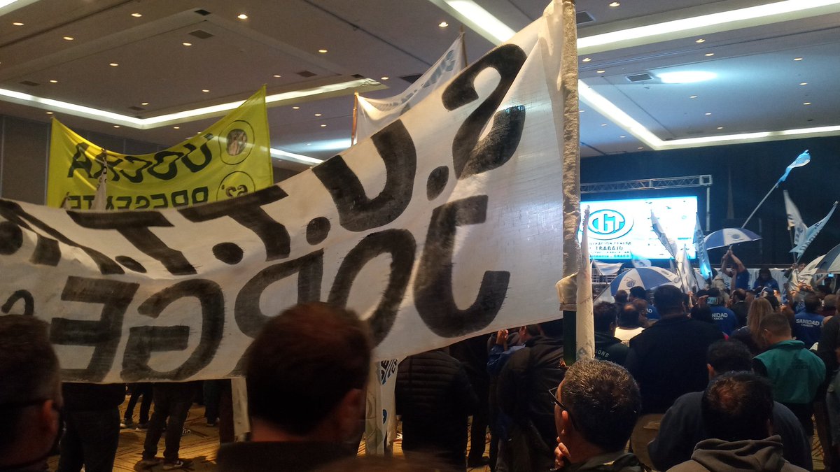 suttach's tweet photo. Presentes en el Plenario de Secretarios Generales de la #cgt #chaco acompañando a nuestro Secretario General @JorgeConcejalOk https://t.co/eP59H3lkEe