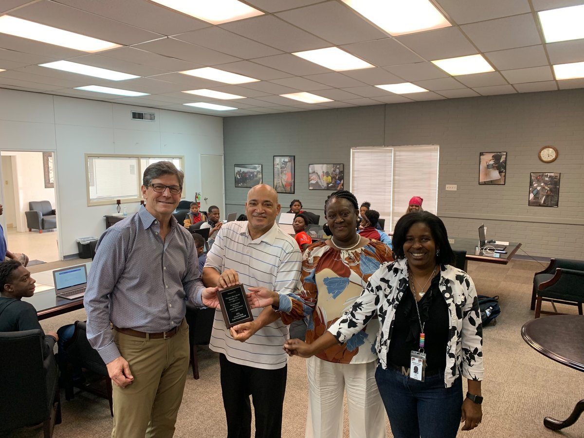 AscendEducation's tweet photo. We enjoyed visiting with Project Reclaim of Minden, a 2022 Gold Medal Winner!! Keep up the great work!! #AscendMathGoldMedal https://t.co/HdPZeCPjkD