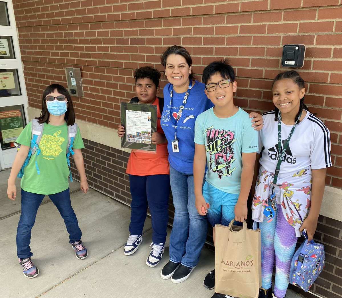 DolphinsMrs's tweet photo. These Dolphins are off to Middle School!! Congratulations Dolphins!!
We will miss you!
@NTDSE @Kristin_NTDSE @skokie68 https://t.co/wCEaP9Op5B
