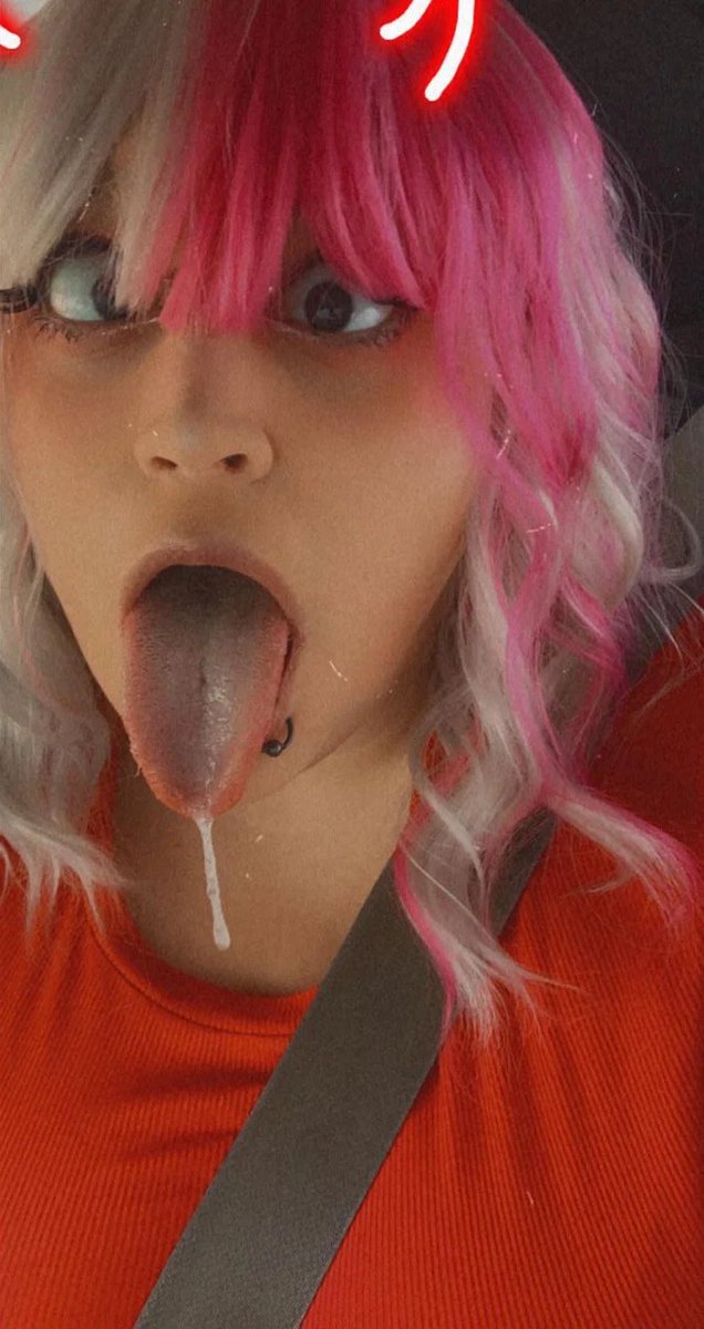 TheNymphoBimbo's tweet photo. Just a dumb trend, so many girls pulling the face for views all over tiktok, IG, everywhere

Of course it all changed when Miss Quinn activated her subliminals

Girls like Stella ended up opening their phone greeted with an image they couldn't help but copy

(u/Girlnamedspike) https://t.co/7lneCGMcU6