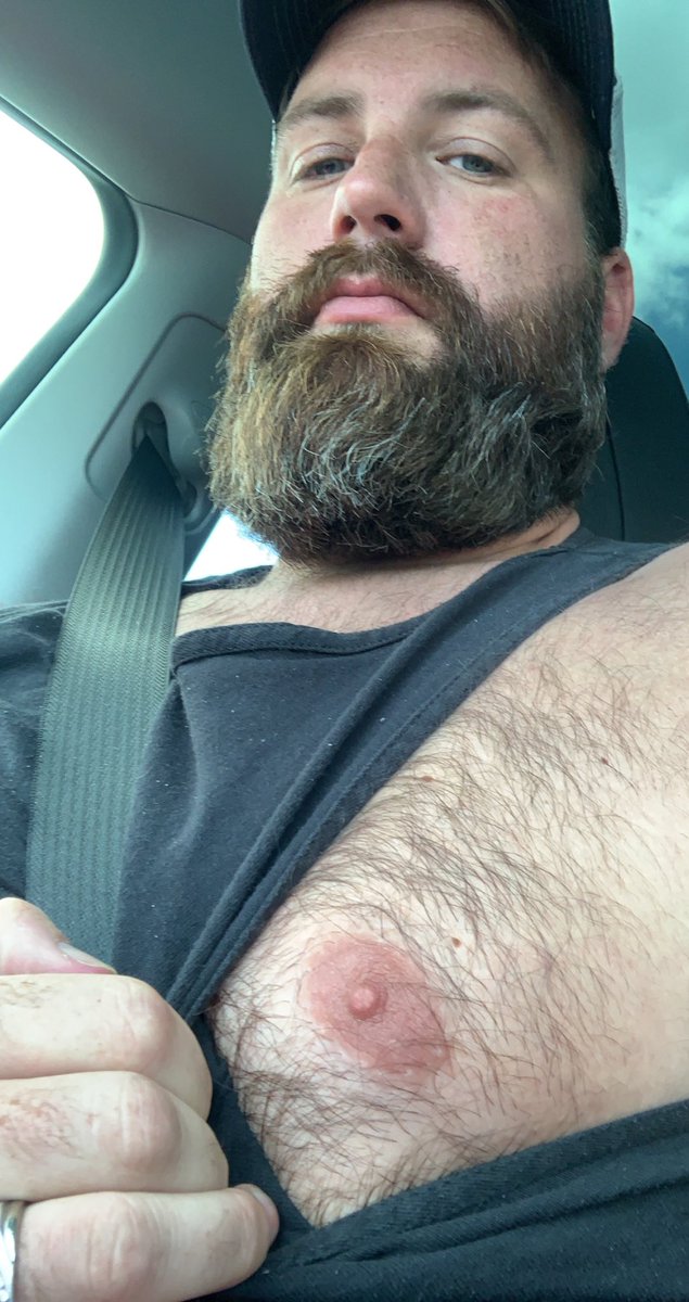 jaycc11987's tweet photo. #hairybears #nipplay #nipslips #hairy #chest #gay #Bears #BeardedDaddies https://t.co/BShuyoYYmF
