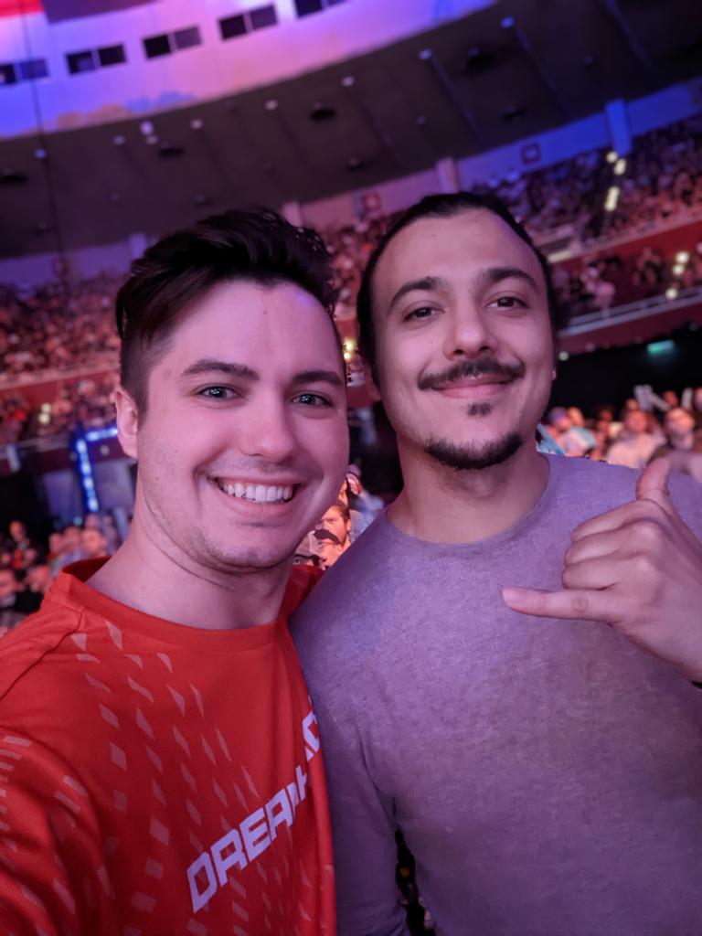 BurneyProMod's tweet photo. Core Memory: hopping the red tape to get the best selfie ever with the legendary @Pala ♥️ #DHDAL22 https://t.co/lGcMbbv3LY