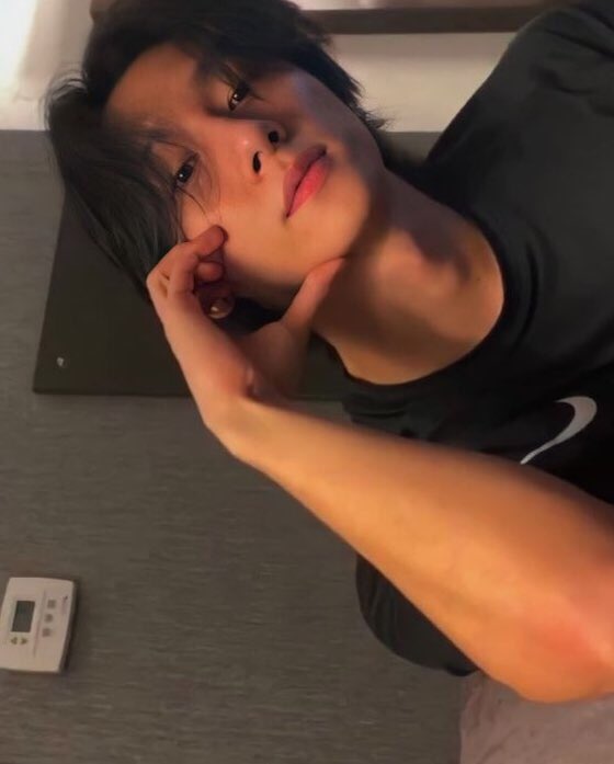 traayv's tweet image. ⠀⠀⠀ ⠀⠀⠀ ⠀⠀⠀ ⠀⠀⠀   ⠀  🥴