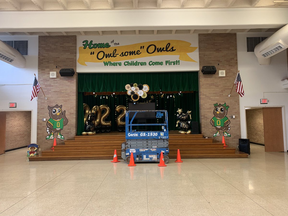 TBradleyMurals's tweet photo. Today the @TBradleyMurals team started 1 of several projects for @osborneowls! Project 1 - the stage!! And, we welcomed back @LylaMaePrice to the team for the summer!! https://t.co/qpjDlhVA6s