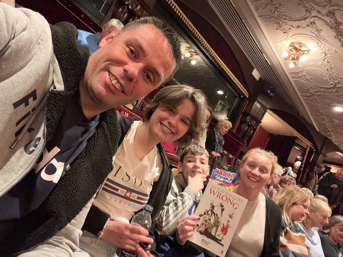 Lee17Cathryn's tweet photo. @mischiefcomedy brilliant night in Newcastle tonight, never laughed so much in my life! https://t.co/hzsUIC8WIa