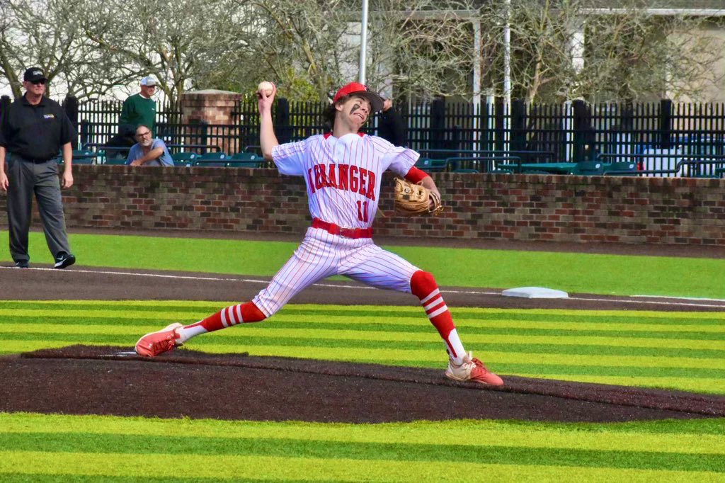 Cadeharper11's tweet photo. Glad to announce I will be furthering my academic and baseball career at Baton Rouge Community College. Special thanks to my family,coaches,and teammates,#BurnTheBoats @CoachSim_13 🐻. https://t.co/90xLq1hb4i