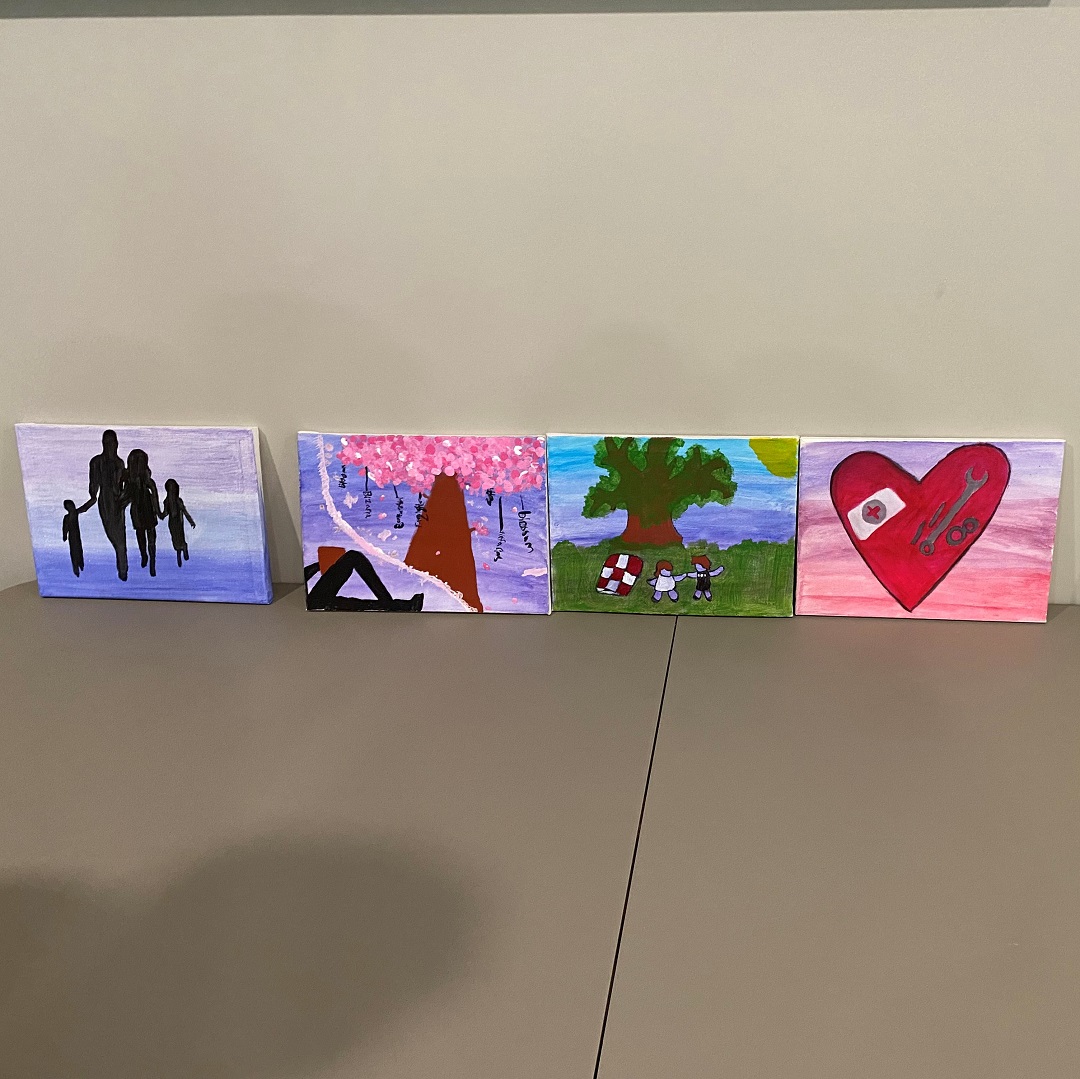 trinitymanor's tweet photo. Presenting @CommunityHoly Art Gallery!
Students shared their paintings, which are inspired by the lives of our residents, with our community today.
Thank you to all the students, and staff that made this special and heart felt moment possible!
@HolyRosaryCSCC @RCSD_No81 #seniors https://t.co/8nfgRxhIU7