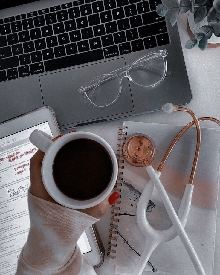 LuaPhillip's tweet image. Um pouquinho sobre meu dia no consultório, muito estudo e atendimento aos pequenos