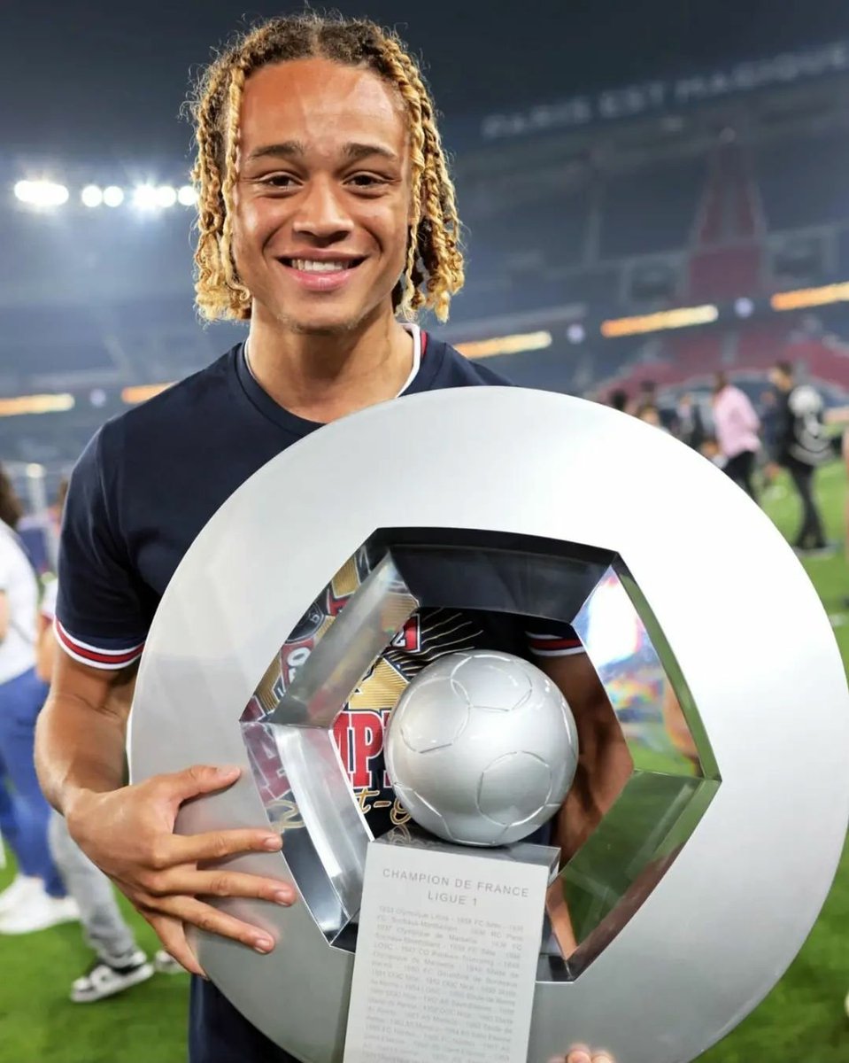 Campeones y ascenso en <a href="/VFOspain_ps/">VFOspain PS</a> . 
Enhorabuena a todo el equipo de @CDLugoCPro <a href="/CDLugo_eSports/">CDLugo eSports</a> . 🏆