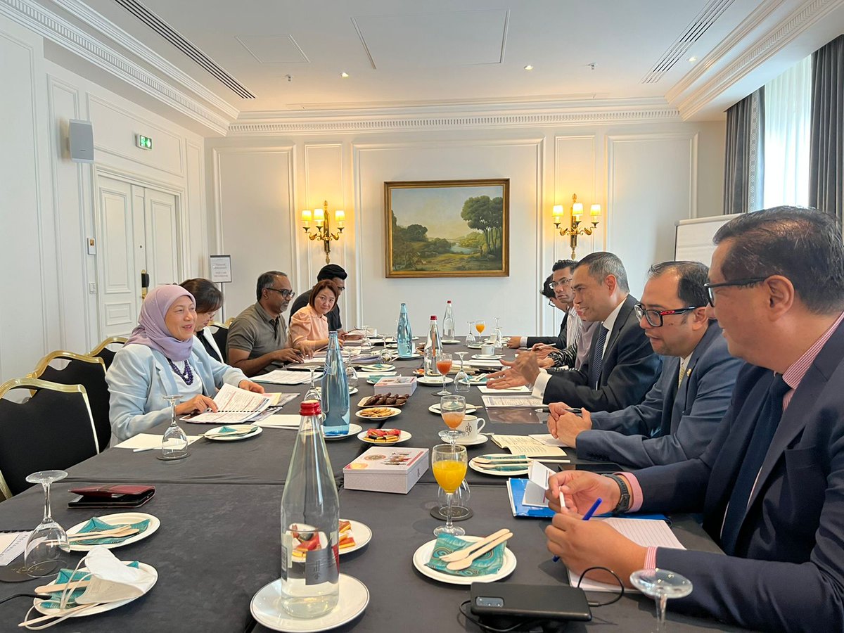 Nancy Shukri tweet media