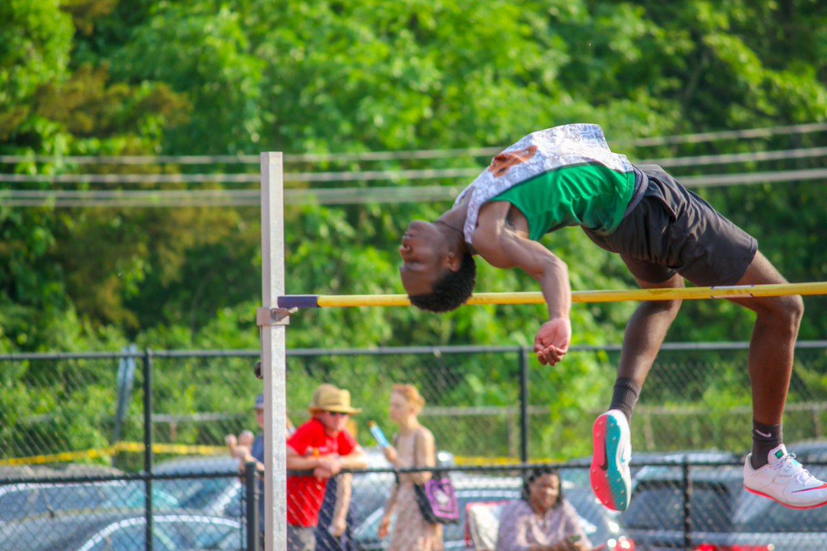Congrats to Duke Quermorllue on his third place finish in the HJ at the CT State Open. #cttrack