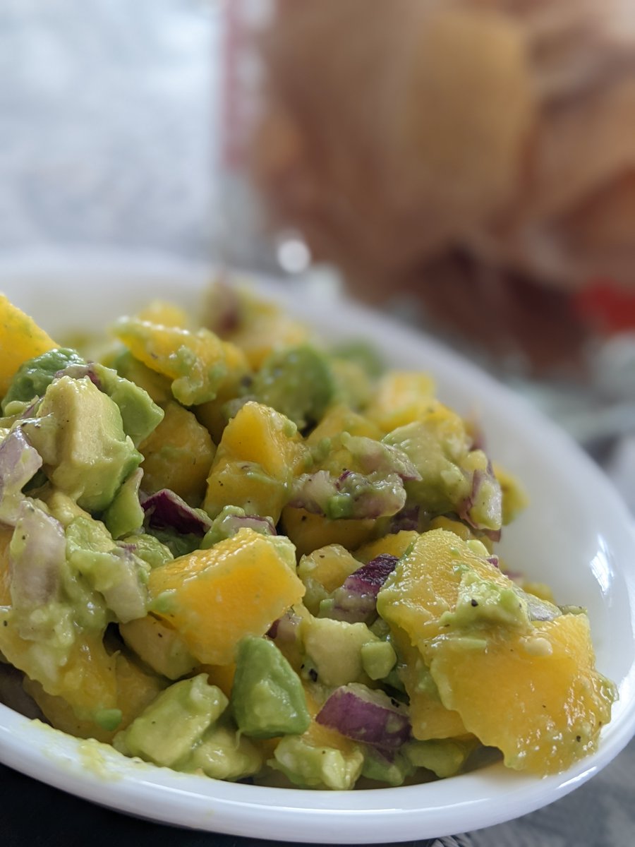 bbnbinc's tweet photo. Have you tried avocado and mango salsa with chips?
It's lovely.
#bbnb #march4tech #lookafteryourbody #nonprofitorganization #computerprograms #healthyliving https://t.co/X2obGM85Di
