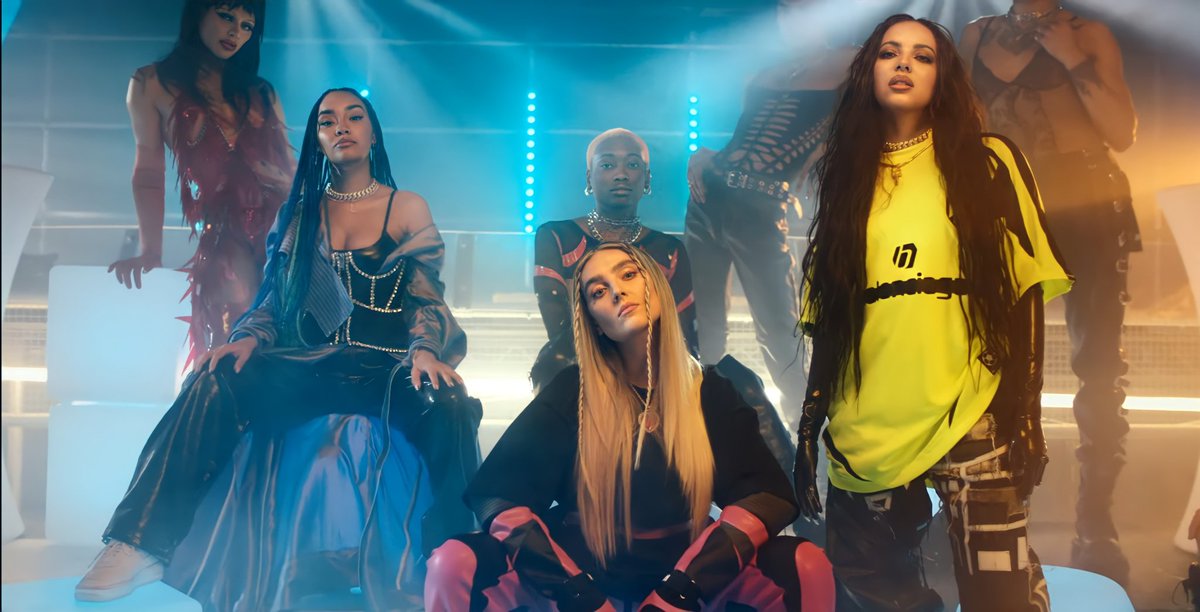 betweenweekend's tweet image. still not over leigh-anne and perrie smashing the choreography in the confetti mv while being pregnant. 
women power is fascinating!
