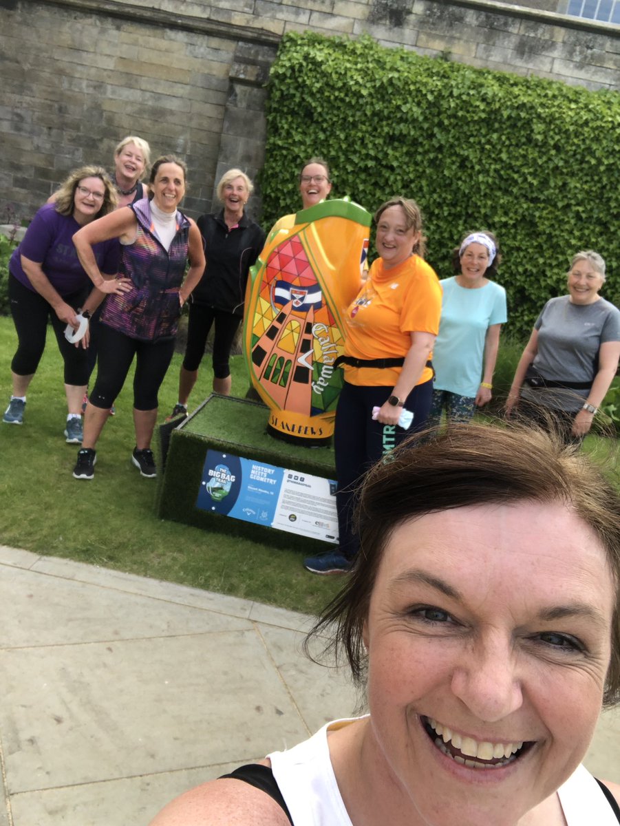 LesleyAitken23's tweet photo. So much fun tonight with my running group. I took them on ‘The Big Bag Trail’ to see how many we could ‘bag’ in 50 mins of training time…6 bags, 4 miles and nonstop laughs and smiles!!
#TheBigBagTrail #TheHomeOfGolf
#StAndrews
#Running #Jeffing #Jeffers #STAART #RunningFun https://t.co/ZyLzBh1HRB