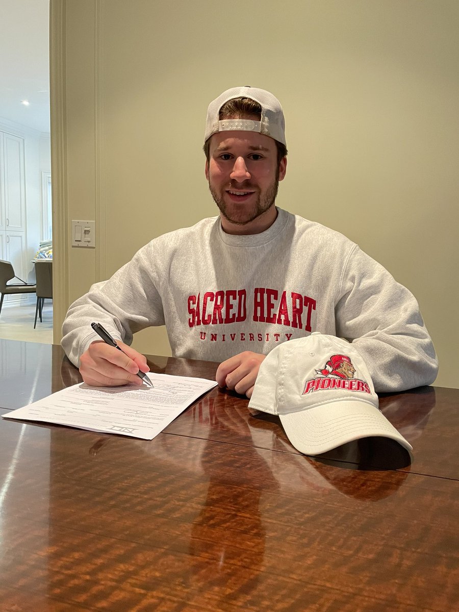 Pumped for the next 4 years with <a href="/SHUHockey/">SHU Hockey</a> can’t wait to get started! #gopioneers