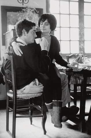 lavigne_phd's tweet photo. There's a bit of happiness in simply wanting happiness.

      ~ #JacquesDemy

Agnès Varda et Jacques Demy, 1965 https://t.co/RtHUiEdLCO