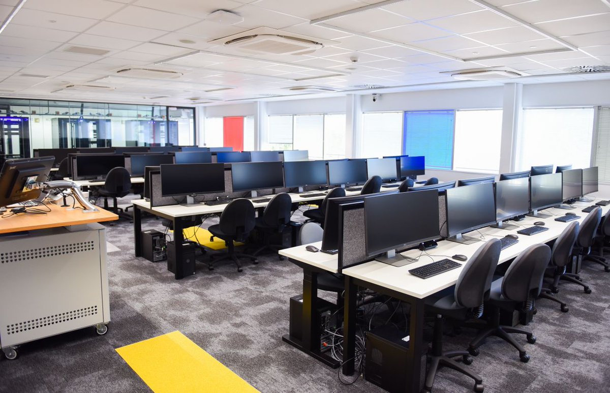 UOS_Computing's tweet image. Are you interested in studying computing? Come and visit us at our next Open Event on Saturday 2 July. Explore our state-of-the-art #DigiTech Centre and speak with some of our computing lectures! Register at uos.ac.uk/openevents