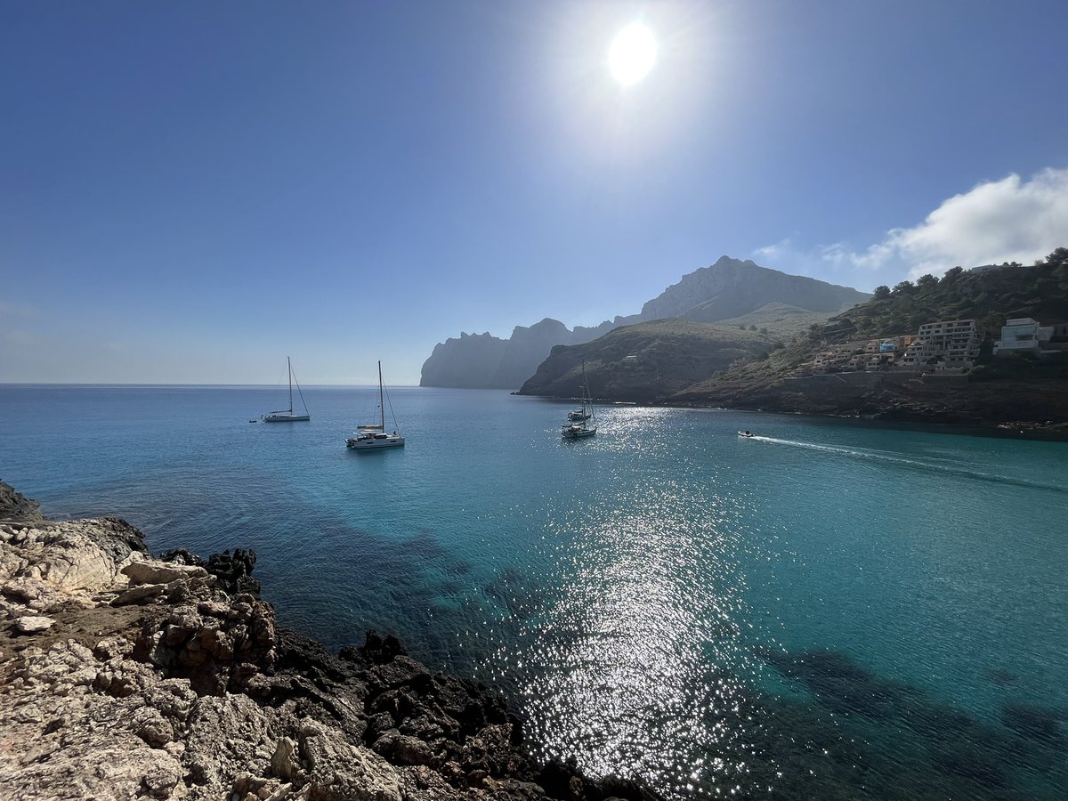 Cala San Vicente, Majorca … you’ve been utterly breathtaking 💛🏝😎 
<a href="/HotelesGlobales/">Globales</a> 

#travel 
#mallorca 
#balearics 
#idyllic