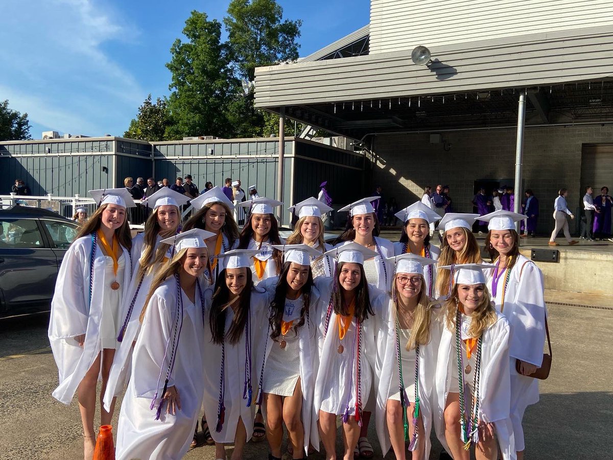 Congratulations to our Senior class who are graduating tonight!!
