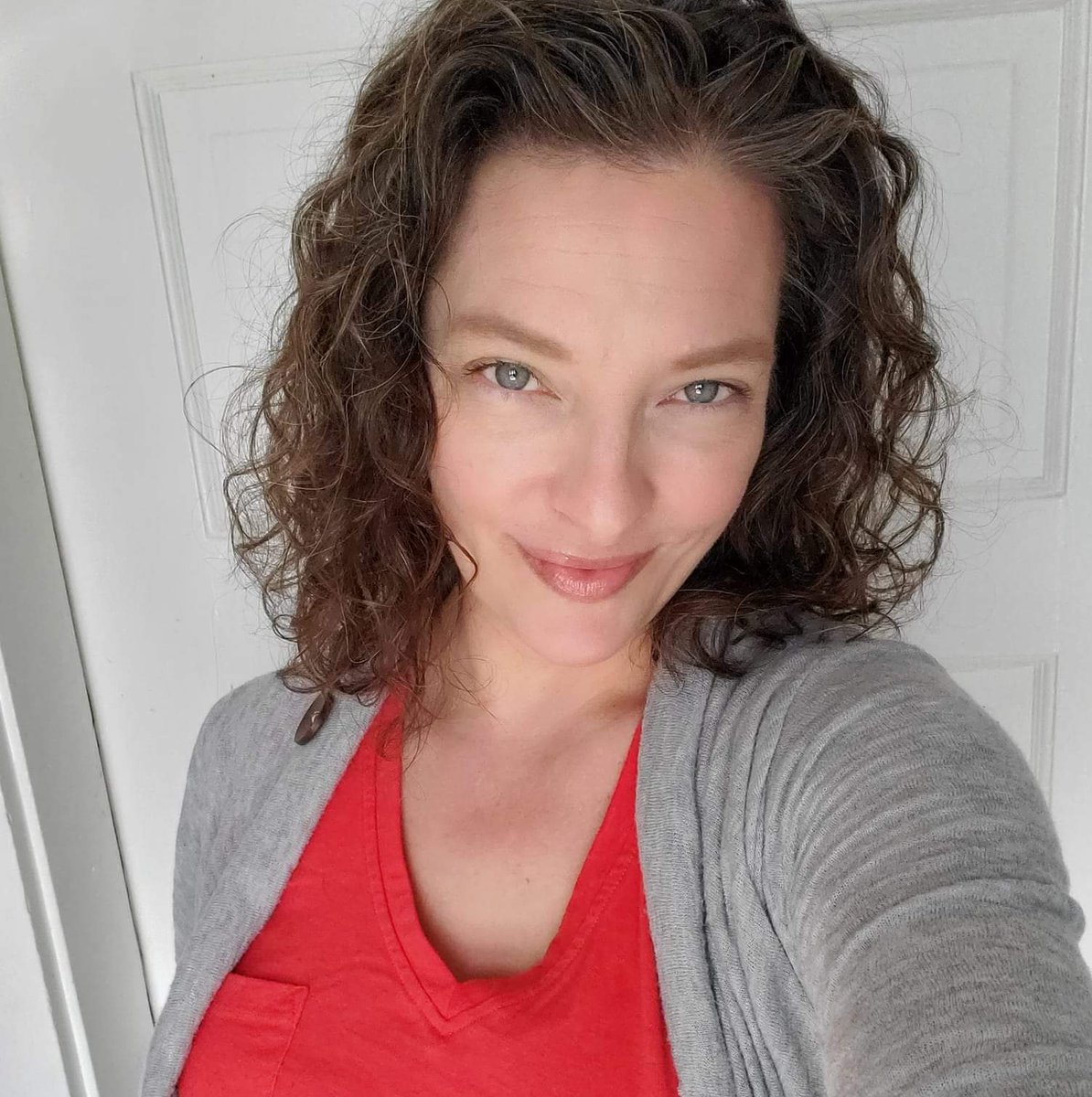 _CateThompson_'s tweet photo. I'd spent years toning myself down after being told enough times I was "too much" or "a lot". Ykw, I AM a lot, and if that's too much for people, they can simply go find something less.
#nftcommunity #gofindless #Monday https://t.co/ODNhy4VBRt