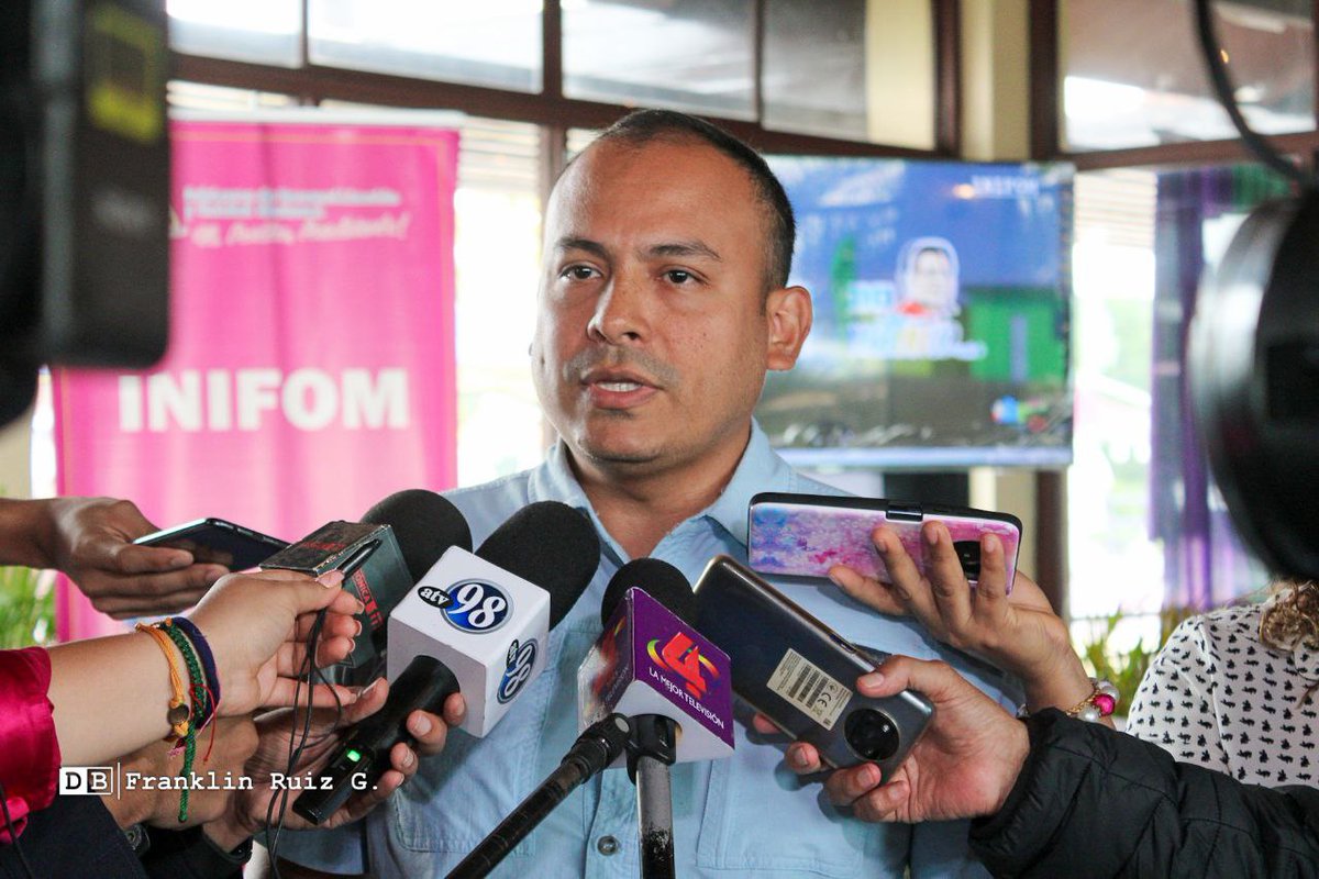 db_nicaragua's tweet photo. #4319FuerzaDeVictorias | INIFOM realiza Lanzamiento del Mapa Interactivo del Programa Nacional Bismarck Martínez: con información sobre programa para Consultar sobre Modelos de Viviendas, Ubicaciones de Urbanizaciones, Dimensión de Terrenos, etc. https://t.co/xnQh3pqxKC