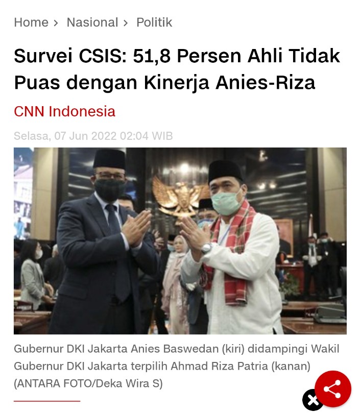 Furqanjurdi1's tweet photo. Sdh keluar kandang pemain lama. Sy bisa menduga gerilya isu khilafah dan Deklarasi dukung Anies oleh "FPI" Abal2 merupakan mukaddimah gerakan ini. kalau anda membaca Buku Salim Said dan buku yg disusun Lady Stoneheart anda akan paham siapa CSIS. 

Yuk, Kuatkan semangat persatuan. https://t.co/kG06JsZpIv