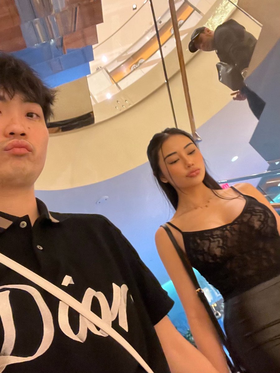 why he eyeing my bih 🤨