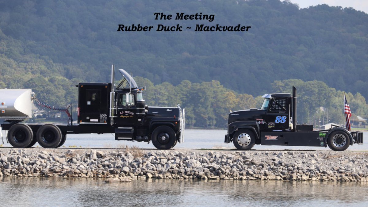 MikeMor50072855's tweet photo. Happy Convoy Day , the dark of the moon on the 6th of June
The Duck πππΊπΈ
#badassmacksinblack #hellbentexpress #mcmahontruckcenters #fleemancarriers #stevenashtrucking #macktrucks #anthonyfoxtrucking #landline #lastcallstudios #RubberDuckTruck https://t.co/XSbkdcDZh8