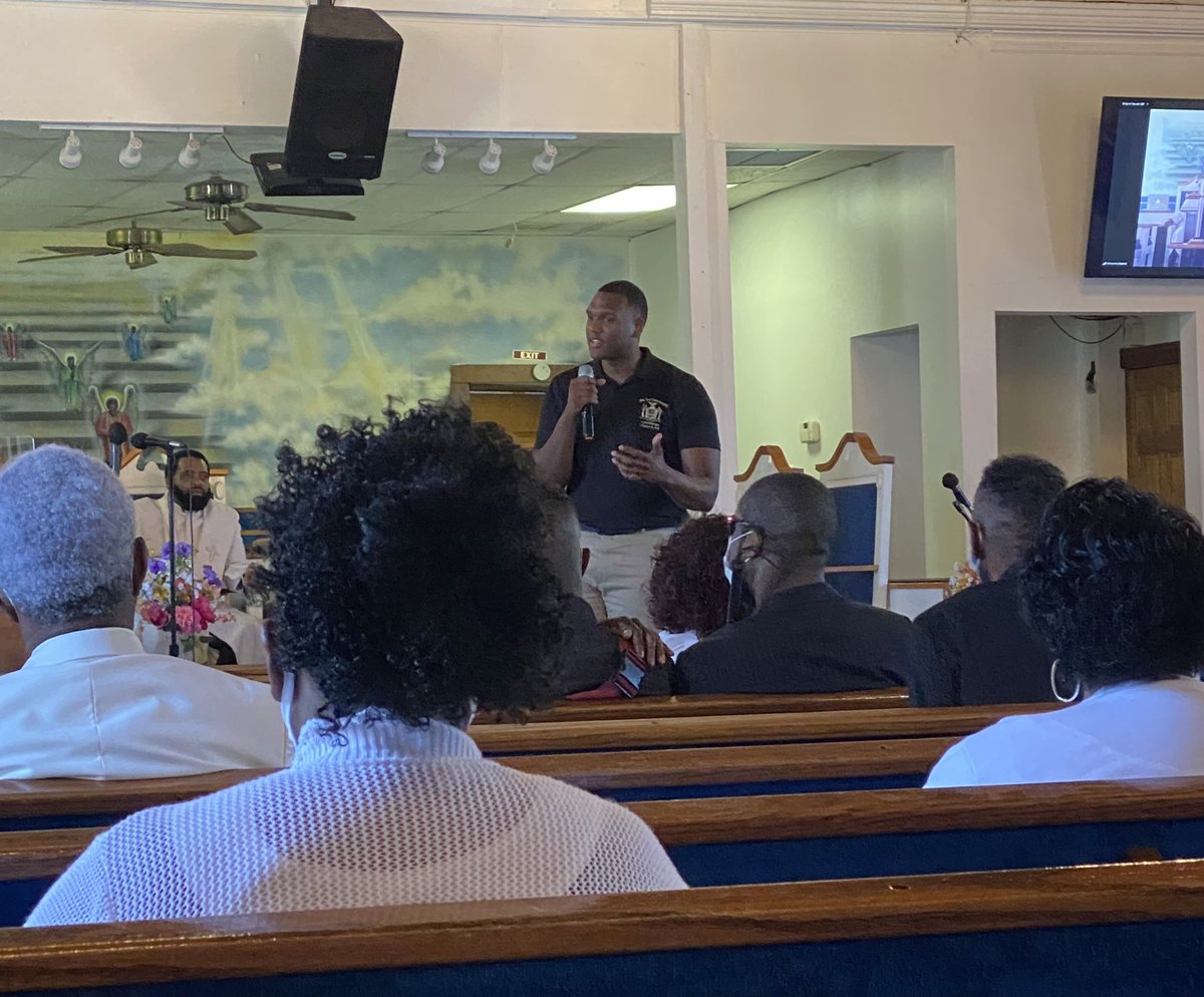 Charlesdfall's tweet photo. It’s always an honor to join Fellowship Baptist Church during their service and provide some updates on our work this session! #FallforAll #VisionstoReality https://t.co/Pkf9Fmkkgy