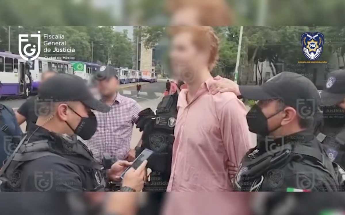 AristeguiOnline's tweet photo. Capturan en CDMX a presunto líder de red internacional de pedofilia y pornografía infantil

https://t.co/34kq0CjMMr https://t.co/IGIOKPEBEo