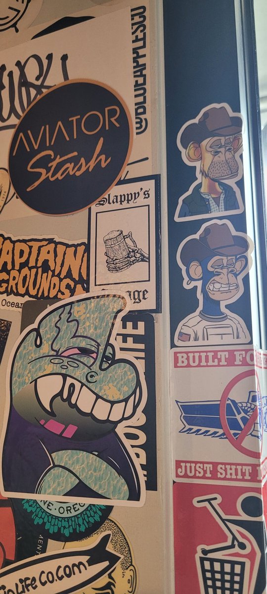 Look for these if you eat at Best Pizza &amp; Brew in Oceanside, CA! 
<a href="/kcjonesrodeo/">Jonesy</a> <a href="/BoredApeYC/">Bored Ape Yacht Club 🍌</a> #BAYC
