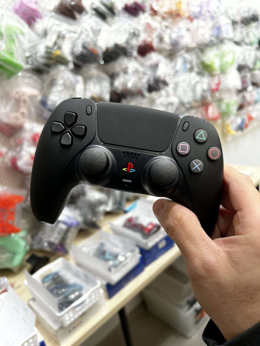 AuModz's tweet photo. ControllerModzAU are providing the best competitive controllers on the market. My affiliates be bias and let them know.12 months warranty T&C apply #eSports #creative_streamers #gameperformance #gamefacts #gaming #twitchstreamer #ApexLedgends #callofduty #warzone #bestcontrollers https://t.co/Q7H8OirXT0