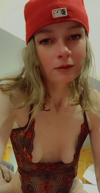 If she doesn't scare you a bit, she's not the one. #fierce #sexy https://t.co/VfIbJSlT7O<a href="/tag/fierce"class="tags"><span>#fierce</span></a><a href="/tag/sexy"class="tags"><span>#sexy</span></a>