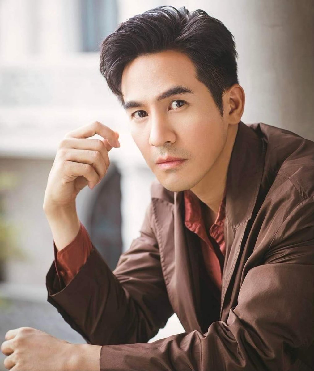 PPLLLPAOP12's tweet photo. หล่อแบบไม่มีอะไรมากั้น 
#PraewMagxPope https://t.co/XmfSSJfN8Q