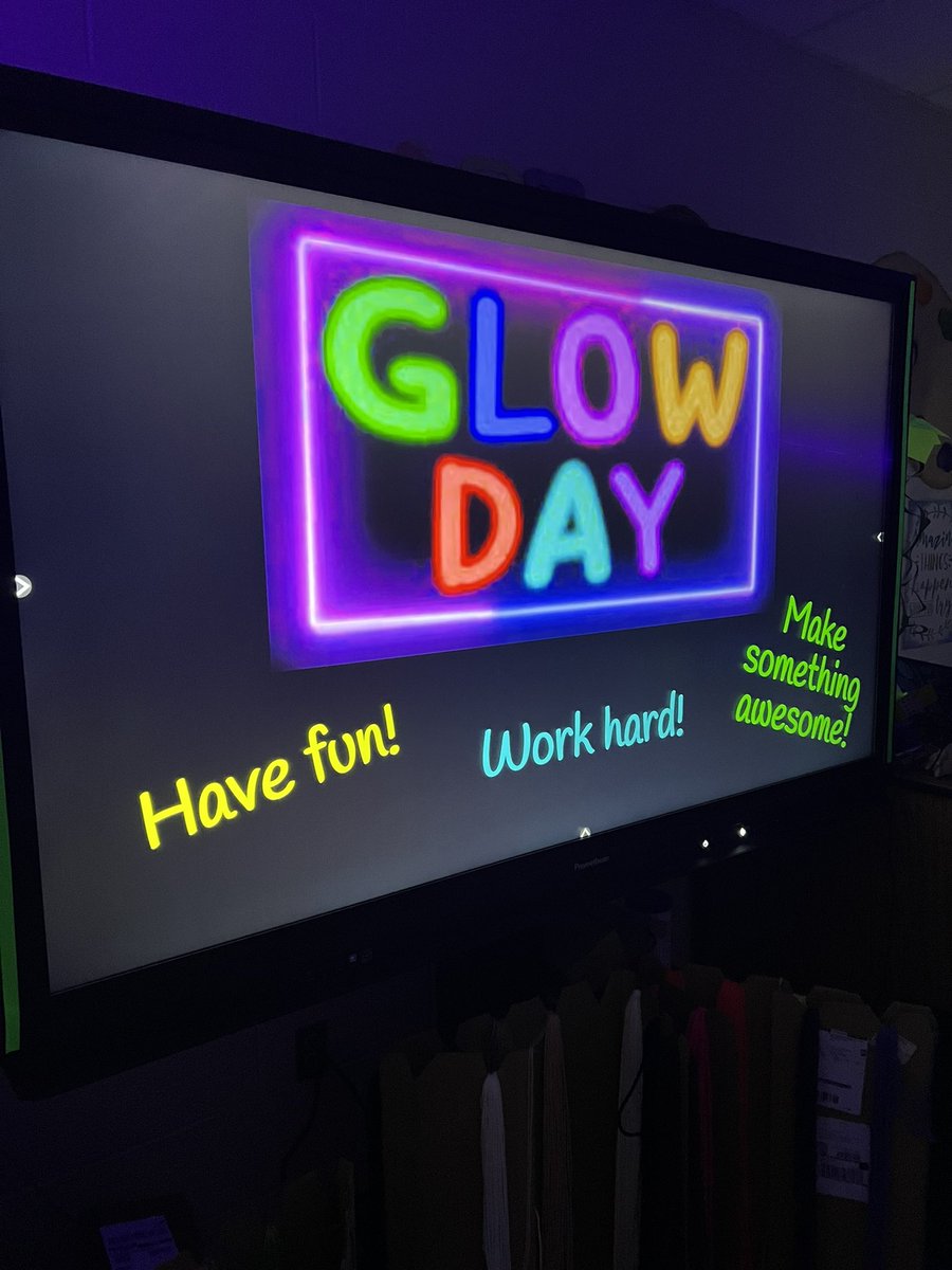 danabober's tweet photo. Today in art…. our Tornadoes were GLOWING with excitement at the start of Glow Week! Can’t wait to join some art classes in @SMarionArtEd fun art room! @Tolbert_ES https://t.co/c7AzyvYwyF