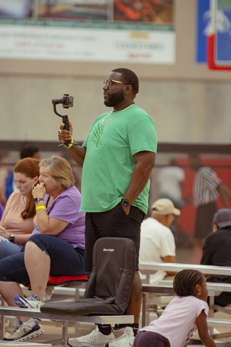 kwame557's tweet image. I hold many titles but one of my most favorite is dad! #dadlife #basketballdad #supportivefather #proudblackfather