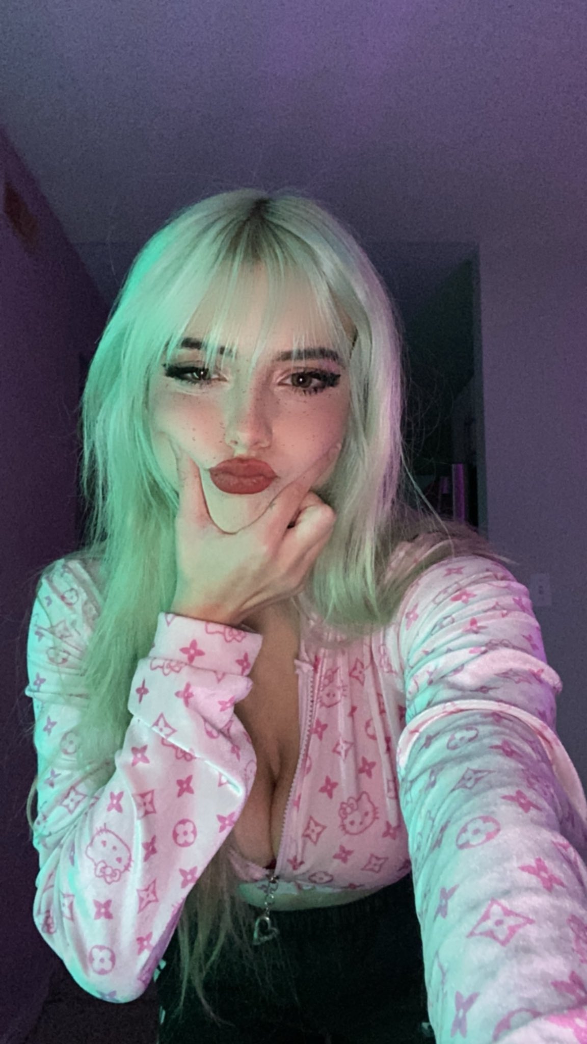 Lauren Burch♡ on Twitter "JuliaaBurch Stunning!!!" / Twitter
