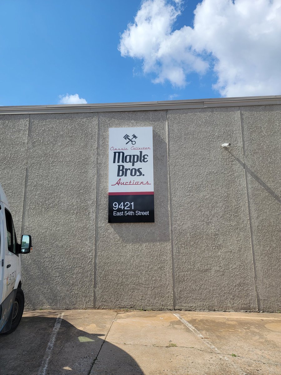 BullDawgGaming's tweet photo. So I've decided I should just go ahead and start sharing some of the signs I make and install. They have all been a blast and a ton more to come. #metalfab #installlife https://t.co/RnTrSsAdLc