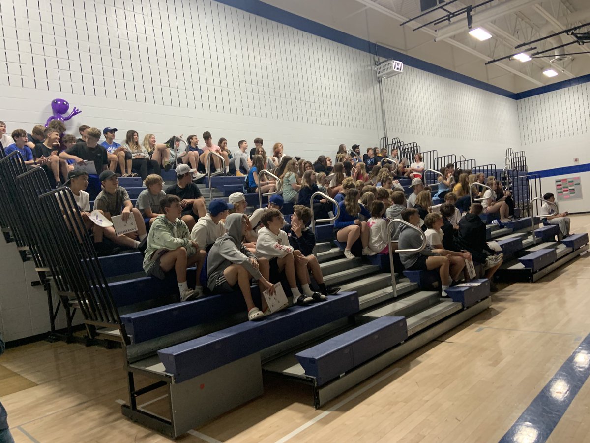 Becky Oppermann tweet media