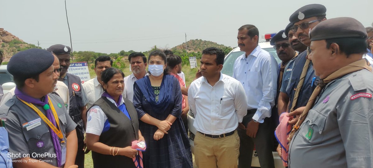 DcfForest's tweet photo. ಕೊಪ್ಪಳ ಪ್ರಾದೇಶಿಕ ಅರಣ್ಯ ವಿಭಾಗ&amp;ಕೋಳೂರು ಗ್ರಾಮದ ಸ್ಕೌಟ್ಸ್ &amp; ಗೈಡ್ಸ್ ಜಿಲ್ಲಾ ತರಬೇತಿ ಕೇಂದ್ರದ ಸಹಯೋಗದೊಂದಿಗೆ ವಿಶ್ವ ಪರಿಸರ ದಿನಾಚರಣೆ ಹಾಗೂ HK ಕಾರ್ಯಕ್ರಮವನ್ನು ಹಮ್ಮಿಕೊಳ್ಳಲಾಯಿತು.ಸದರಿ ಕಾರ್ಯಕ್ರಮದಲ್ಲಿ ಜಿಲ್ಲಾಧಿಕಾರಿಗಳು,ಸಿಇಓ, ನಗರಸಭೆ ಅಧ್ಯಕ್ಷರು,ಗ್ರಾಮ ಪಂಚಾಯತಿ ಅಧ್ಯಕ್ಷರು,ವಿದ್ಯಾರ್ಥಿಗಳು&amp;ಸಿಬ್ಬಂದಿಗಳು ಭಾಗವಹಿಸಿದ್ದರು. https://t.co/4eqtxcNSp1