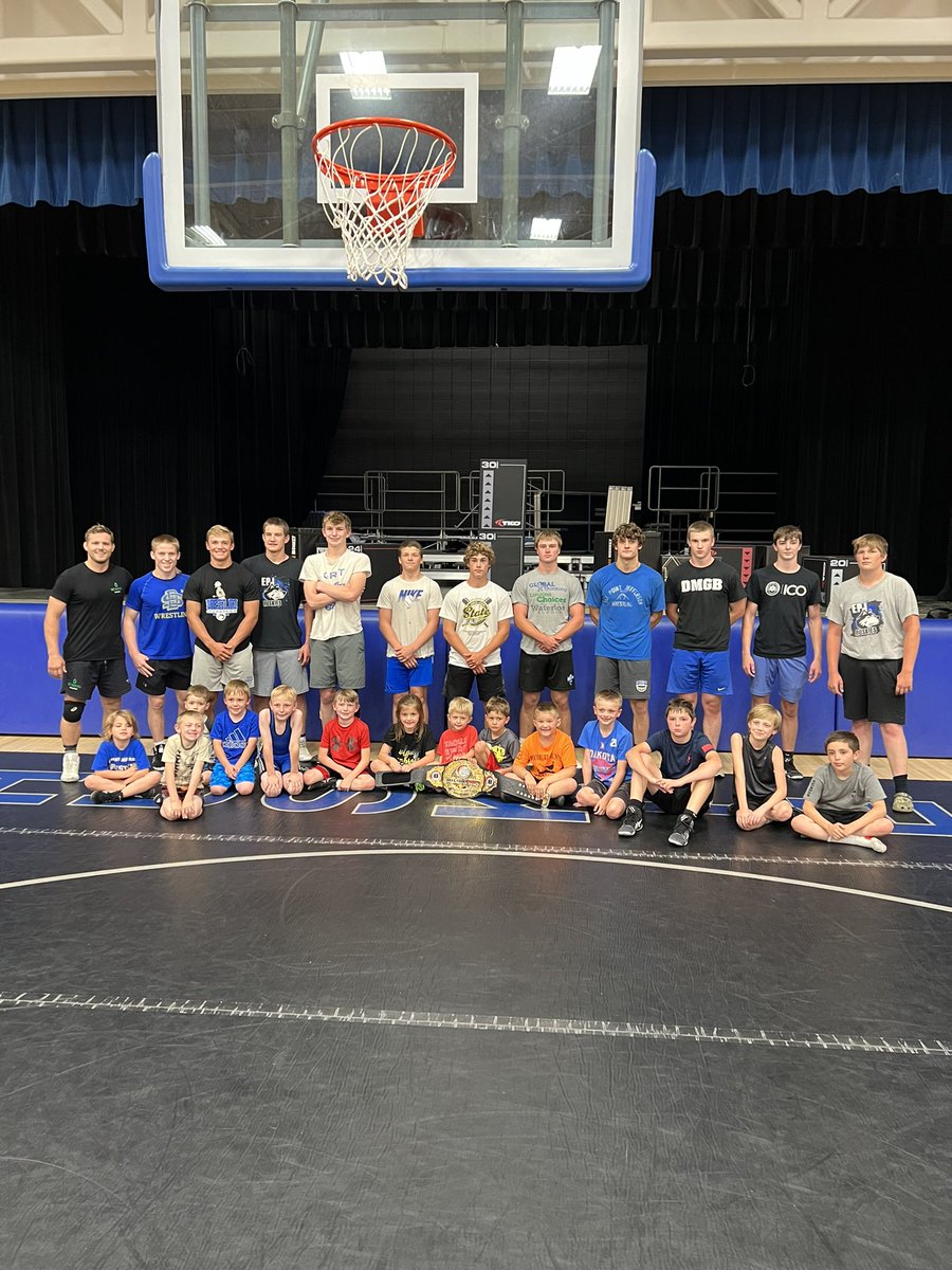 EpjWrestling's tweet photo. Awesome camp today at EPJ with two great coaches @storleystorm @ClayJCarlson https://t.co/9wy9hMQ1yN