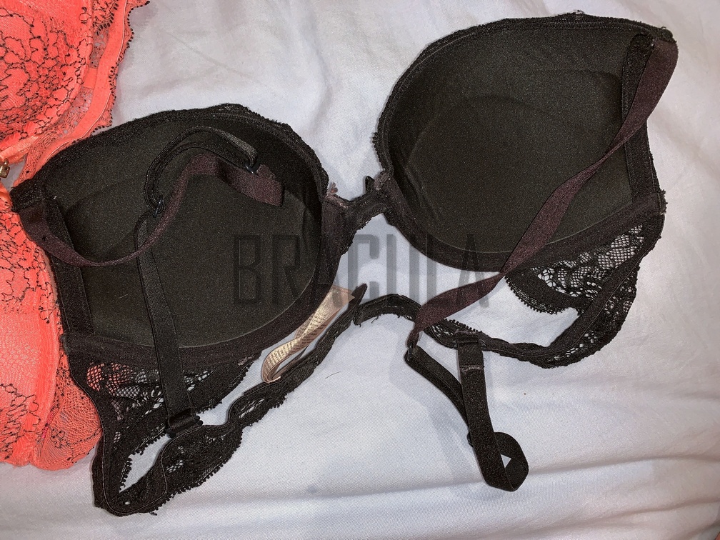 Bracula on X: This beautiful La Senza push up bra belongs to the Hello  Sugar series. Just look at how thick the padding is!   / X