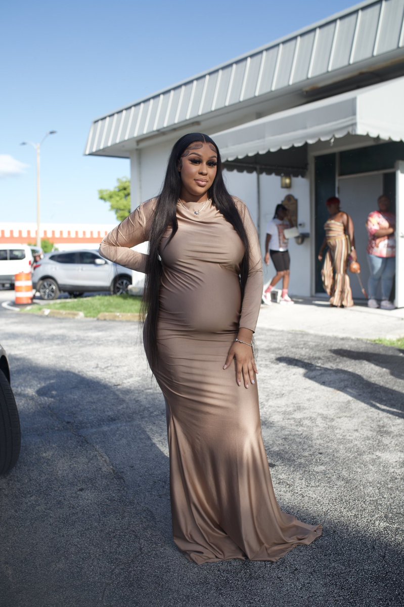 thatredbaby1's tweet photo. Baby otw 🧸💕 #6weeksleft https://t.co/LQPXoGzzhA