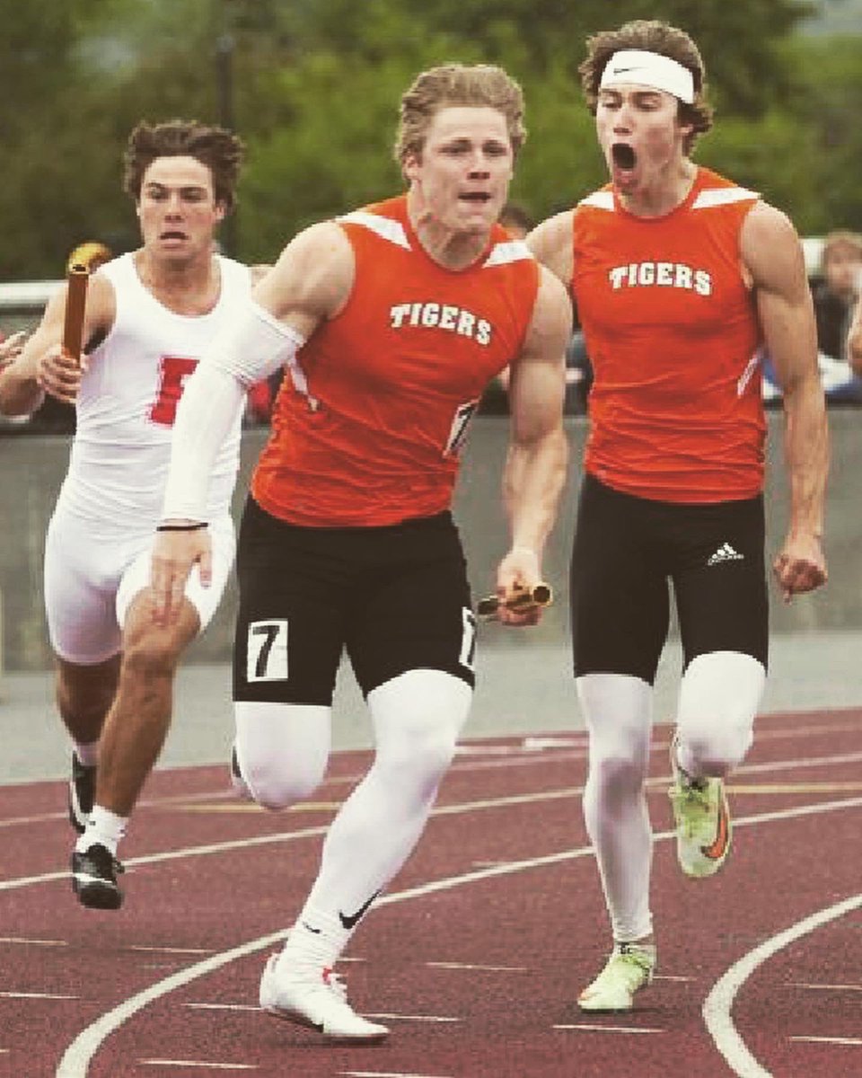 TurbevilleEthan's tweet photo. State champ ⚡️ https://t.co/wIkRVXbfbu