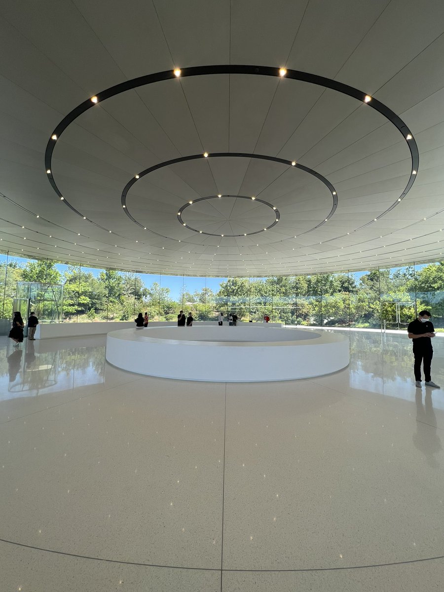 Mrwhosetheboss's tweet photo. OK the Steve jobs theatre is a work of art. https://t.co/jkJfEXKnld
