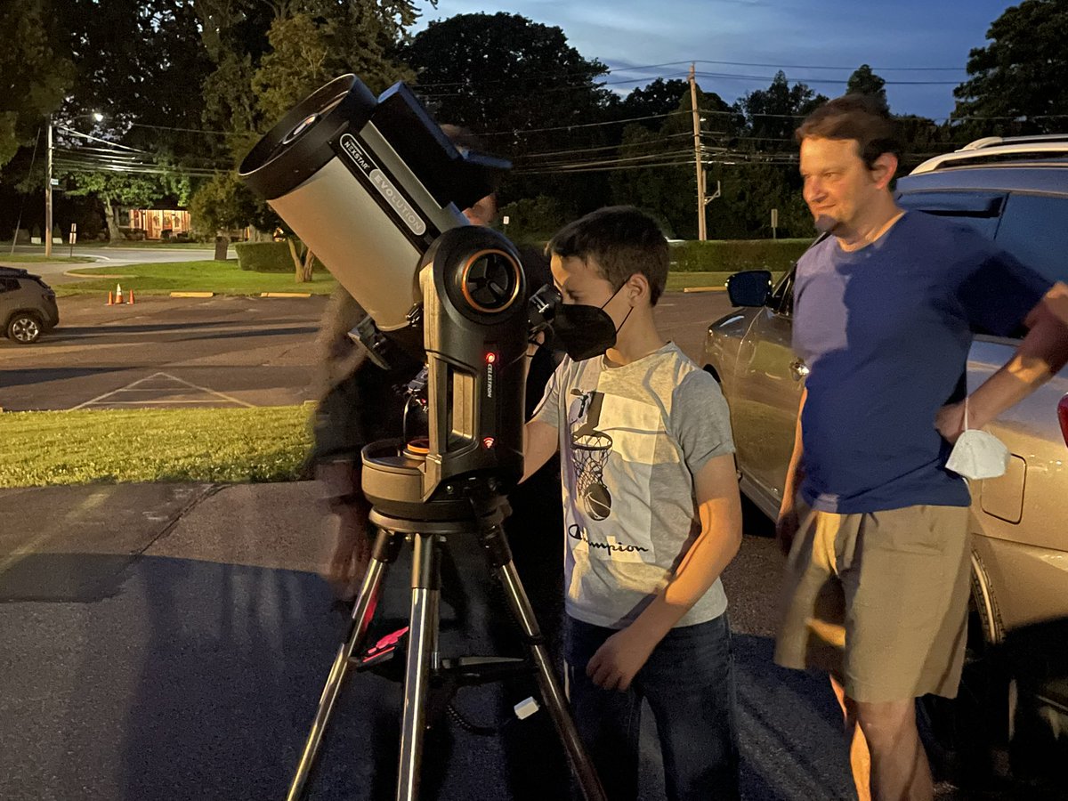 Life is Good: Research symposium and moon watch <a href="/OBENSchools/">OBEN Schools</a> <a href="/SharonLasherOB/">Sharon Lasher</a> <a href="/OysterBayHS/">OBHS</a>
