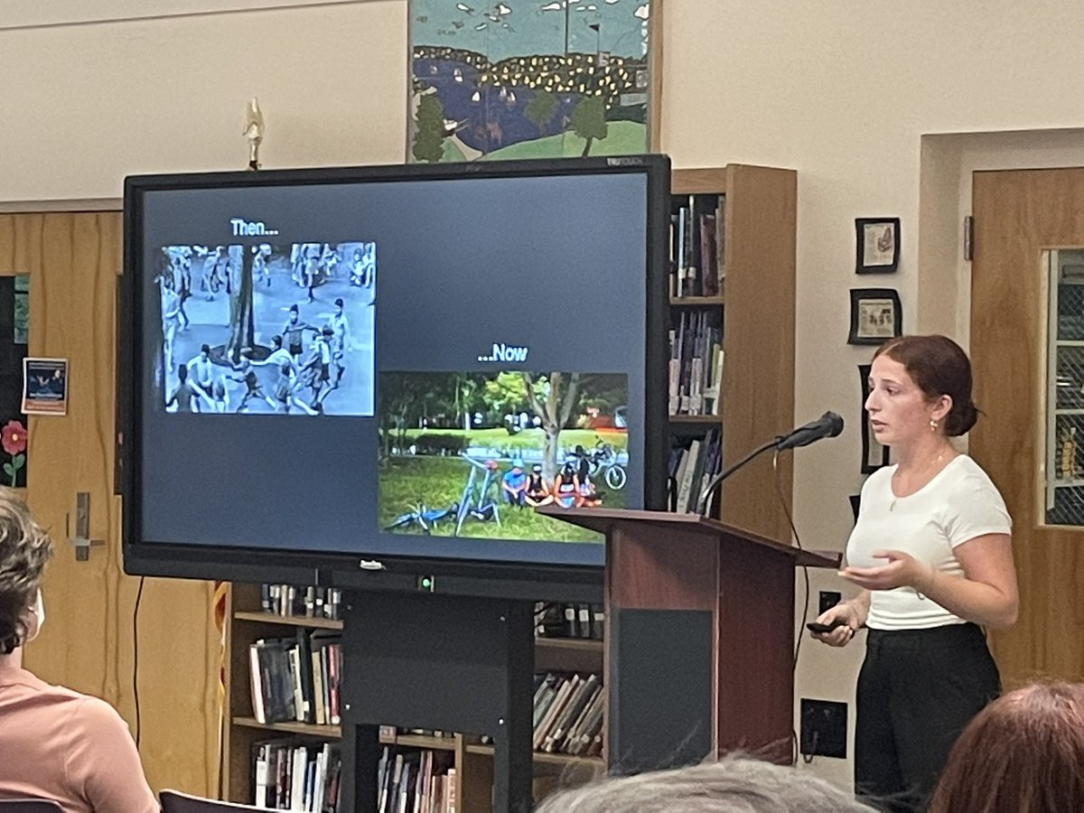 ObenTech's tweet image. Life is Good: Research symposium and moon watch @OBENSchools @SharonLasherOB @OysterBayHS