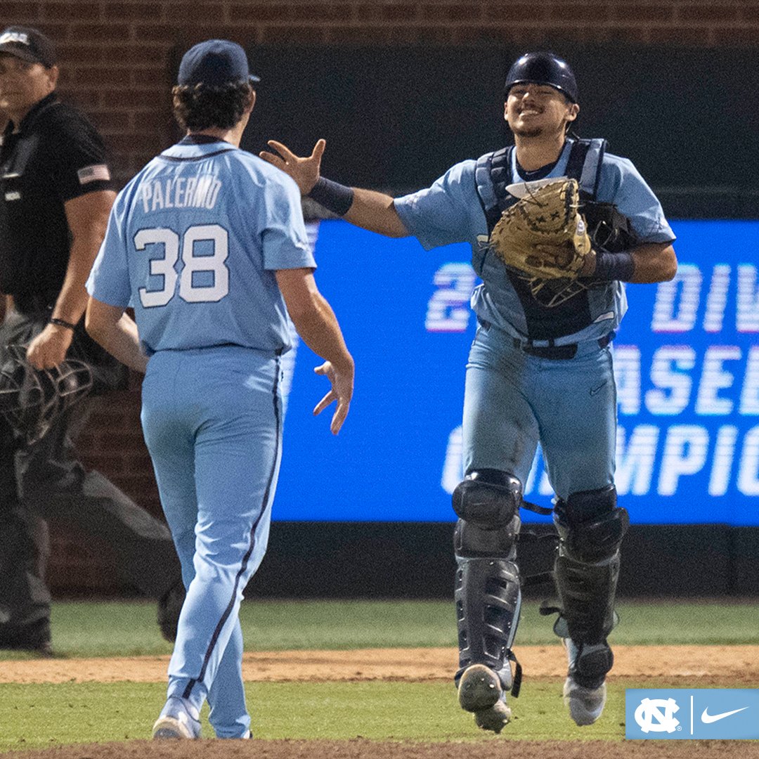 DiamondHeels's tweet photo. NEXT STOP: SUPER REGIONALS.

#FREAKINAWESOME https://t.co/GP4I60CUuw