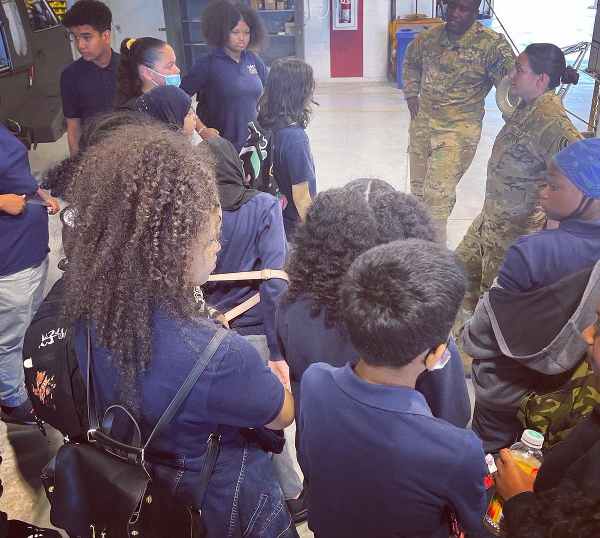 MS80Hawks's tweet photo. A special thank you to the @42ndinfantrydivision at @macarthurairport , for hosting some of our aviation students today! It was great to get some of our #MS80Hawks inside some #UH60 #BlackHawkHelicopters #USArmy #NationalGuard @usarmy #SoarToExcellence https://t.co/aw1s9gKwQJ